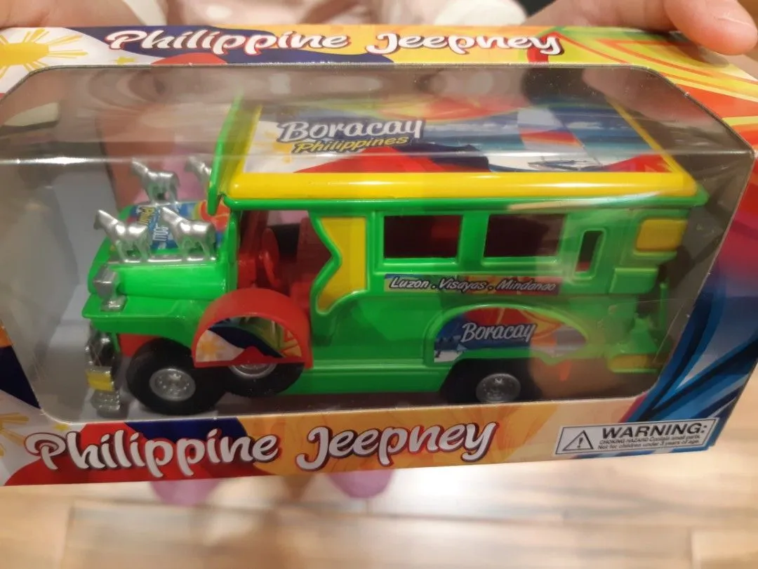 44772 jeepney diecast display
