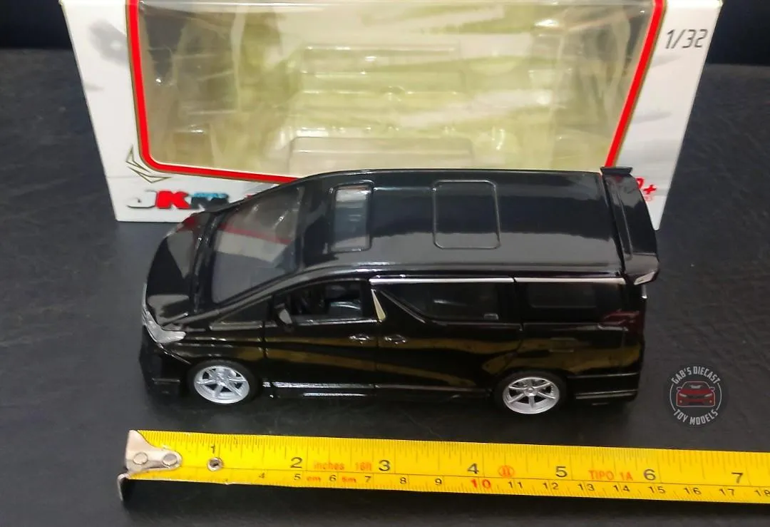 /img/44791-diecast-toyota-alphard-display.webp