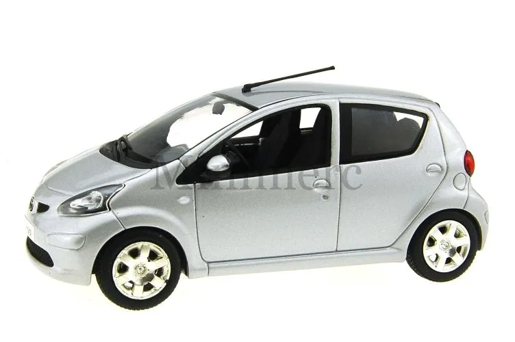 44792 aygo diecast model details