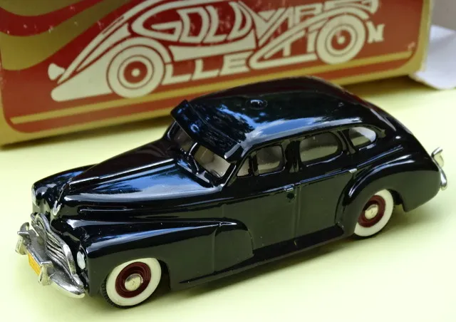 44799 white metal diecast model storage