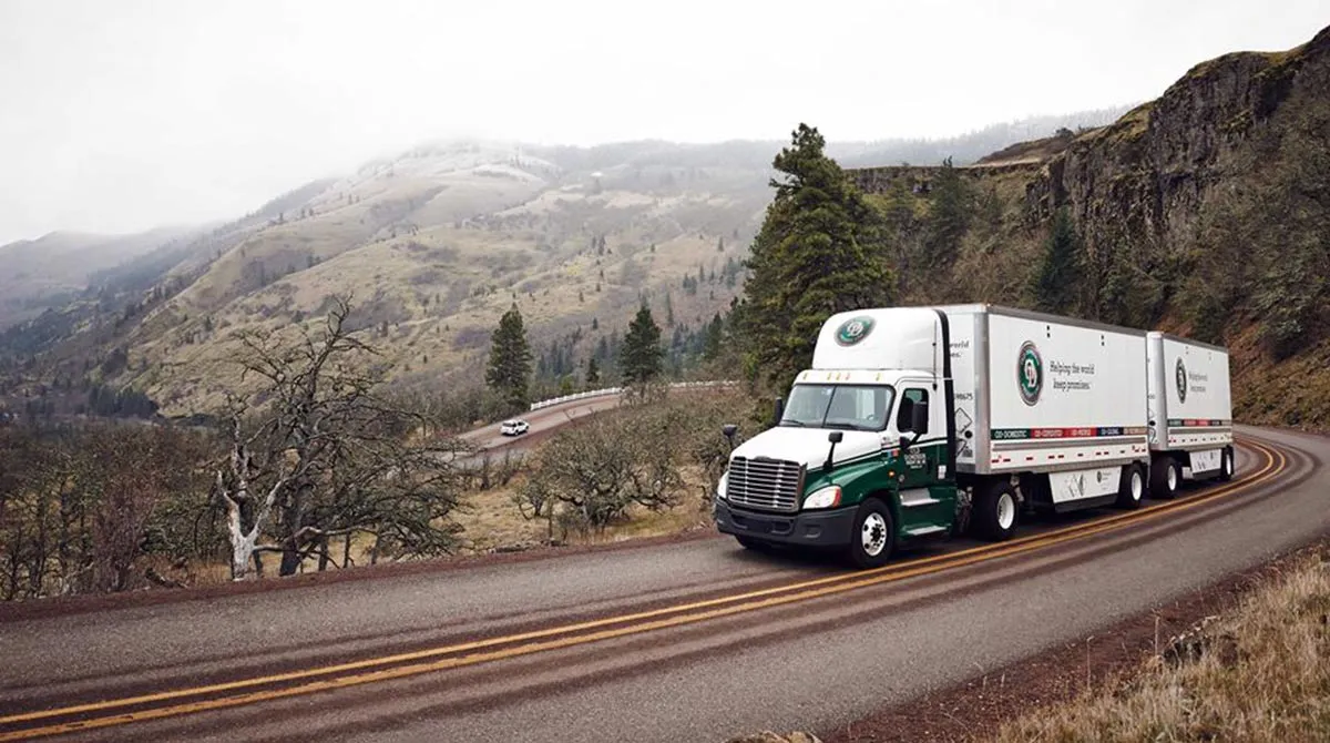 44808 odfl sleeper cab truck