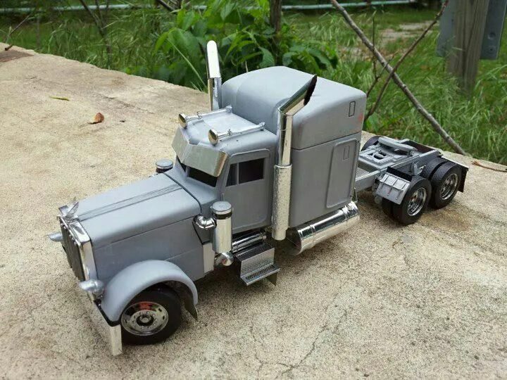 44820 diecast truck disassembly