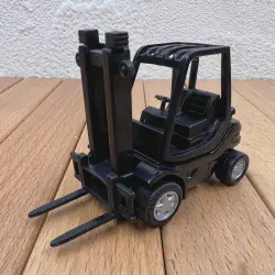 /img/44833-displaying-forklift-models.webp