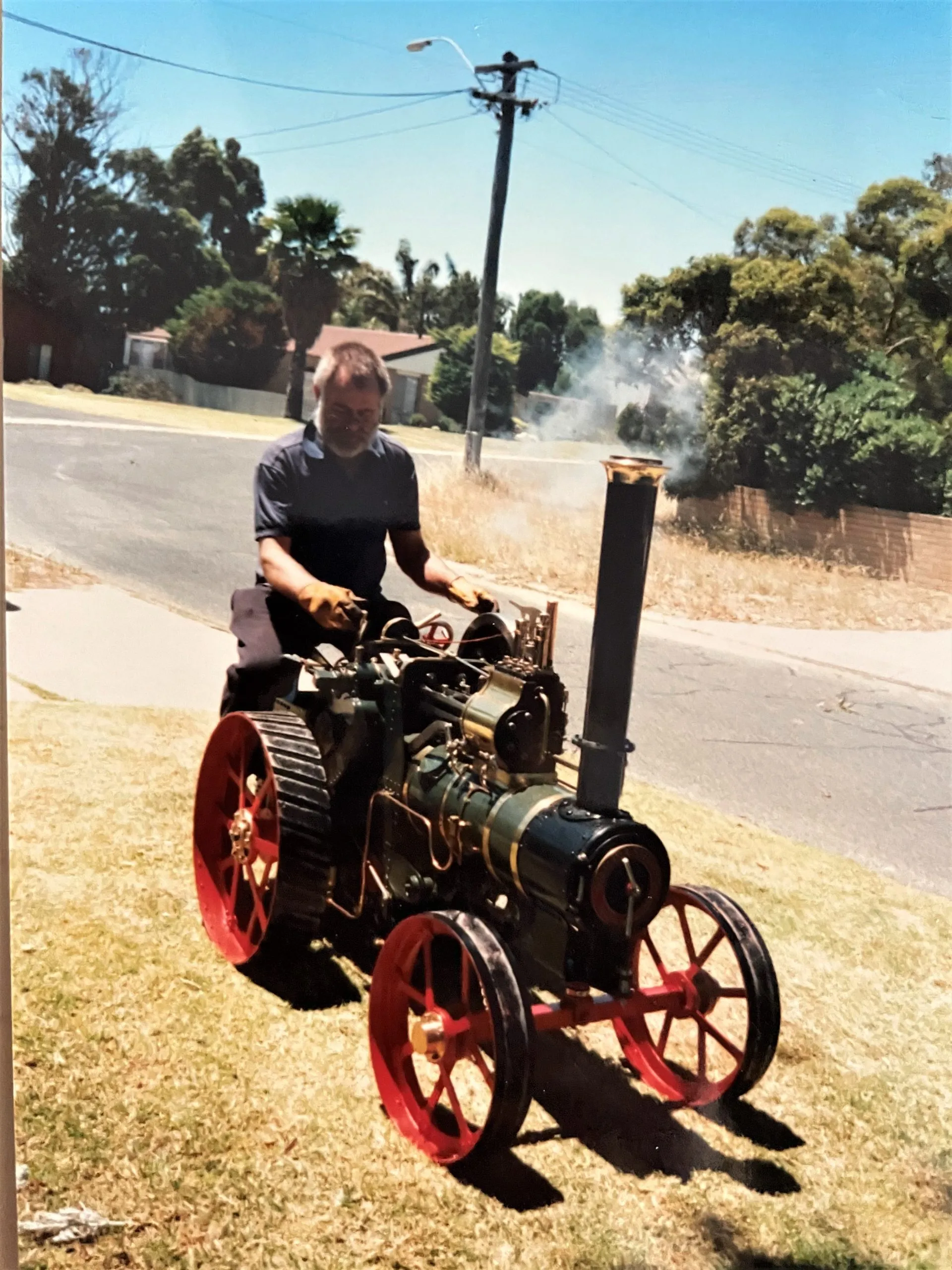 44841 diecast traction engine moving parts