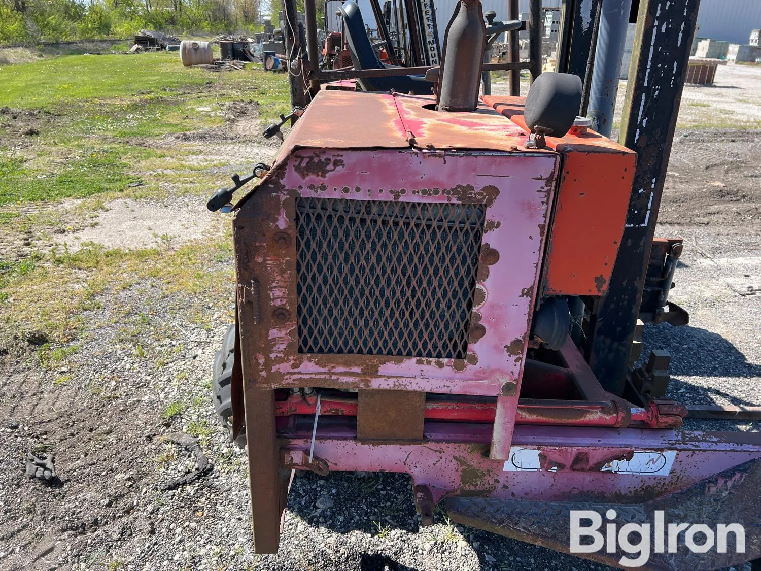 44843 moffett mounty diecast