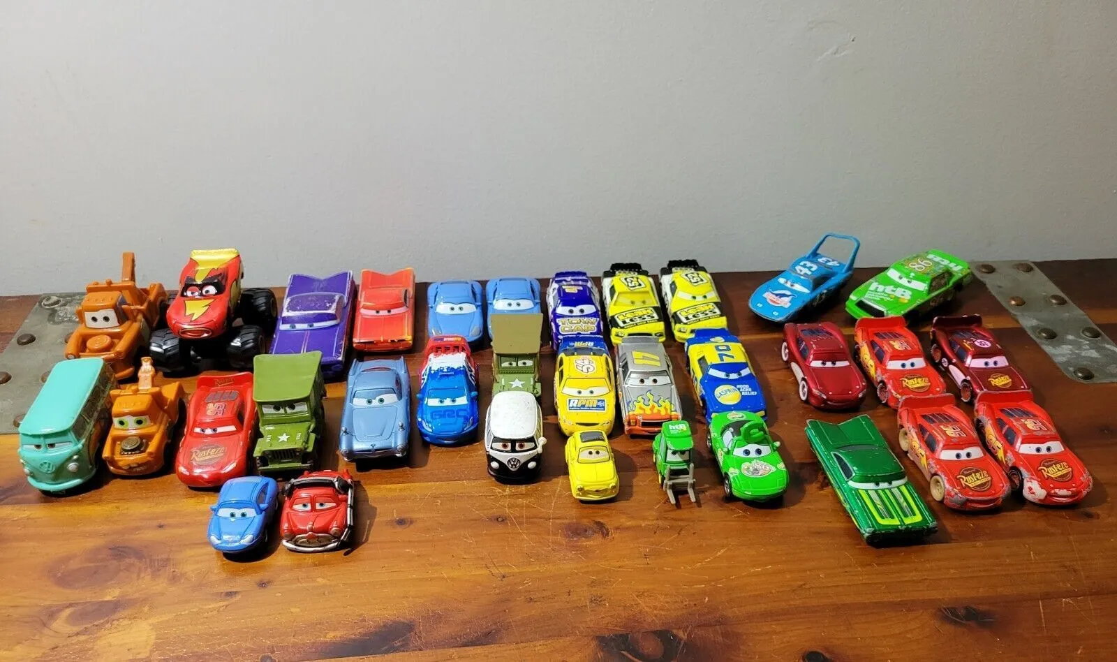 44879 lightning mcqueen diecast car