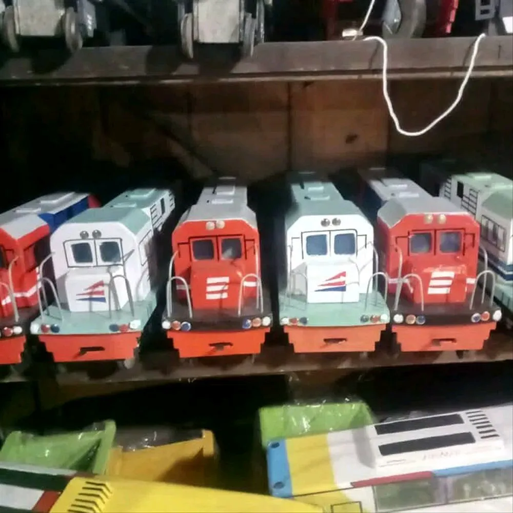 44915 marklin train model scales