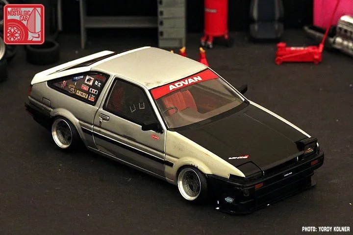 44931 toyota land cruiser diecast