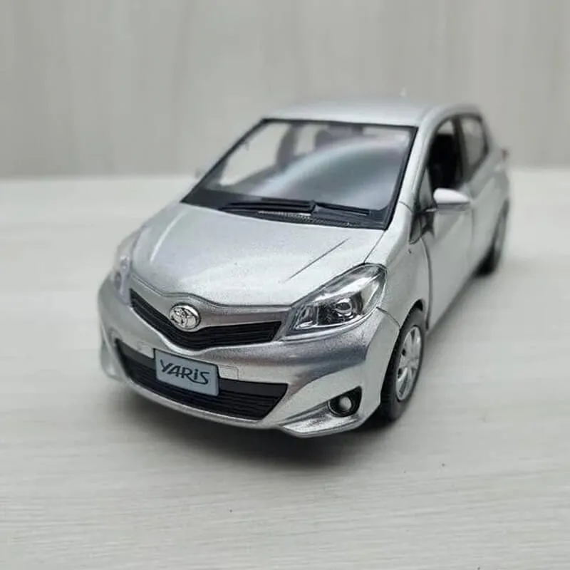 44939 yaris diecast model 5