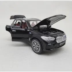 /img/44940-bmw-x3-diecast-display.webp
