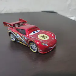 /img/44943-authentic-disney-cars-diecast.webp