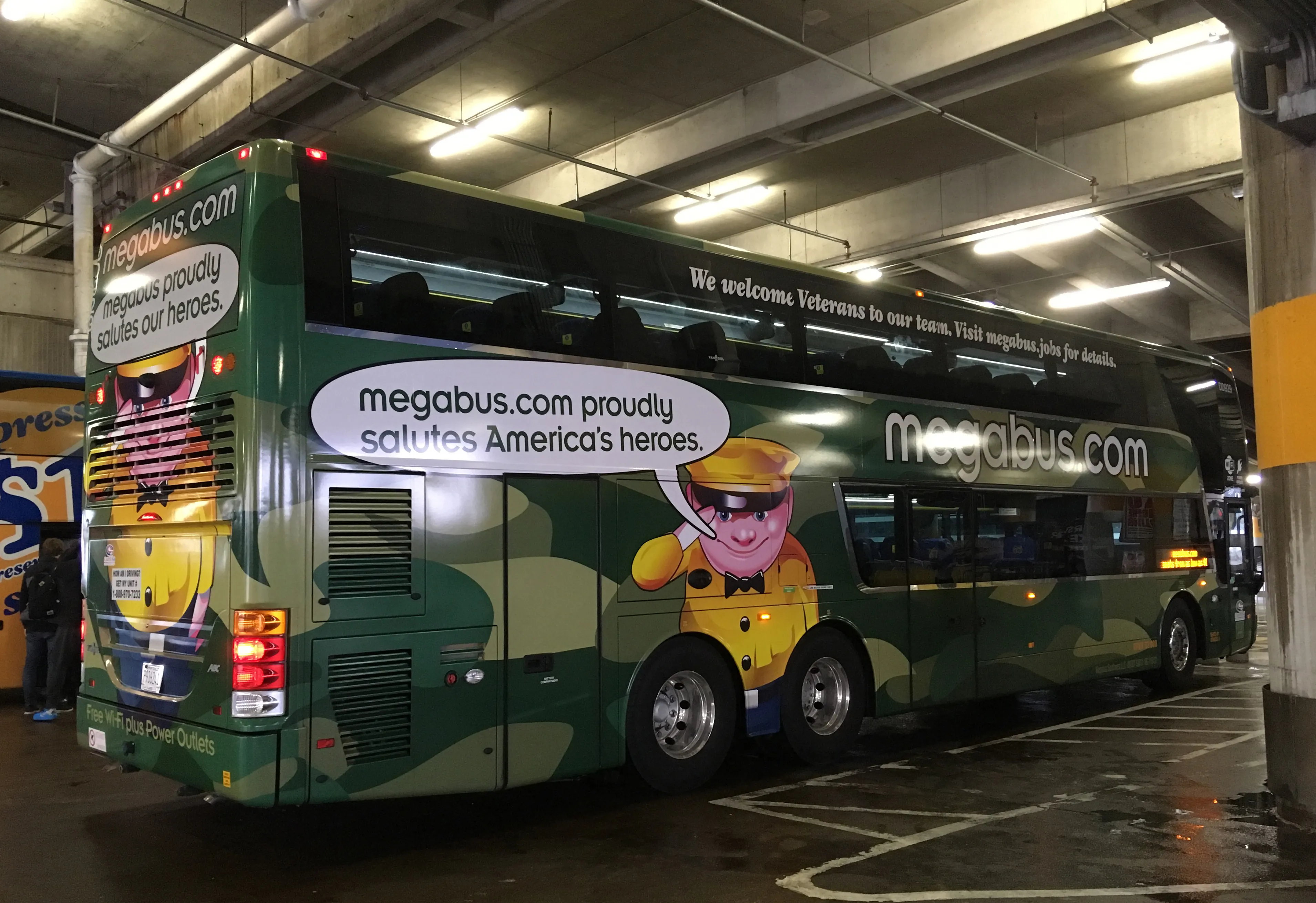 44956 megabus diecast collection