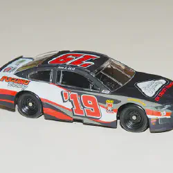 /img/44957-nascar-diecast-reviews.webp