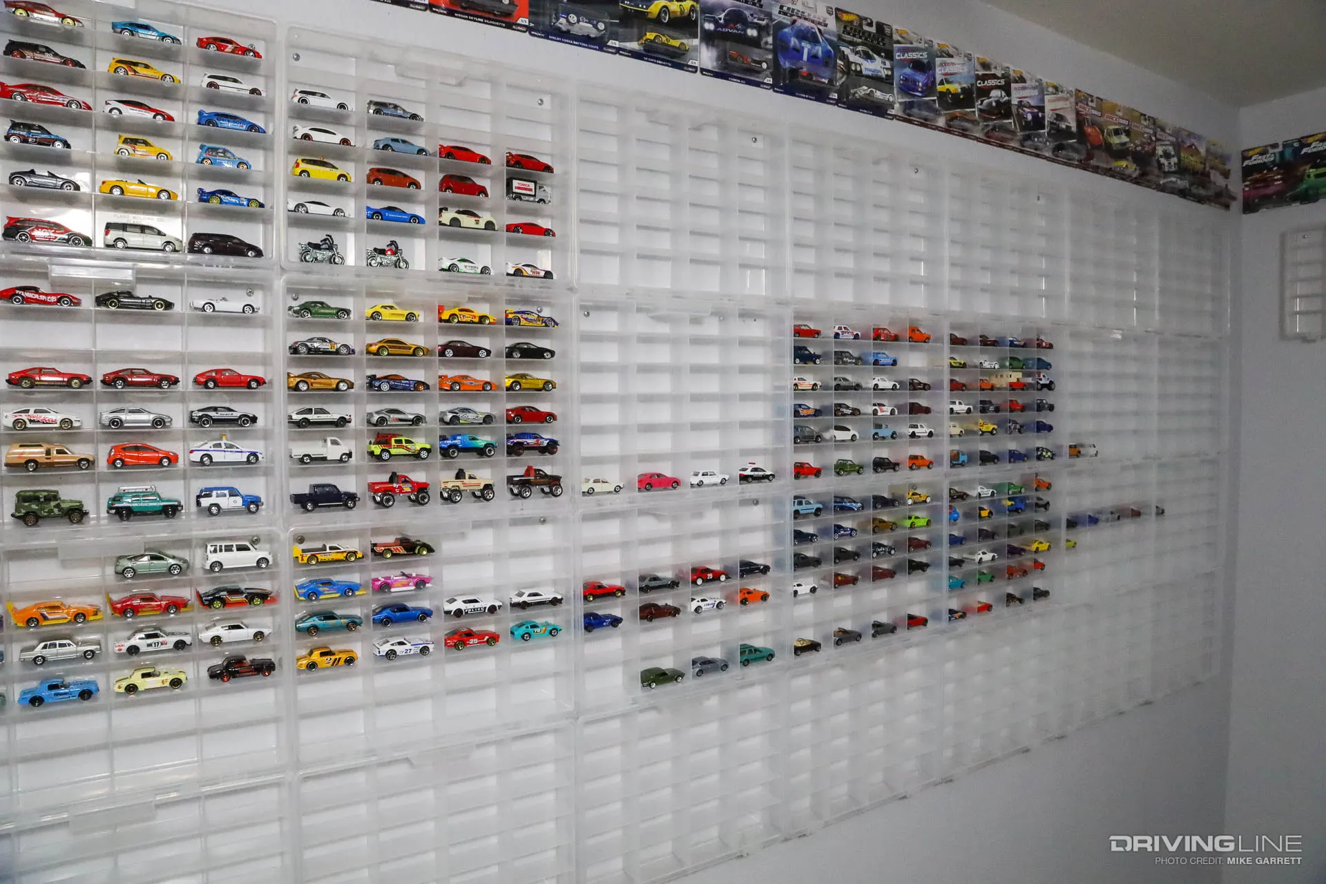 44958 diecast car display theme
