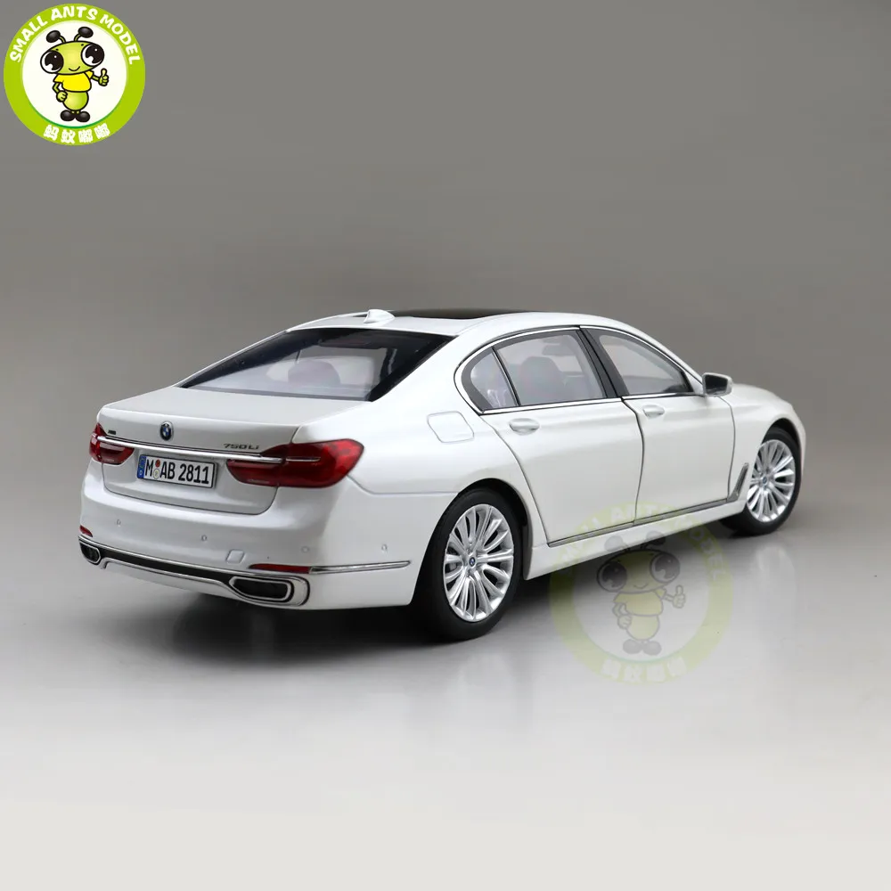 44966 bmw 750i m sport diecast