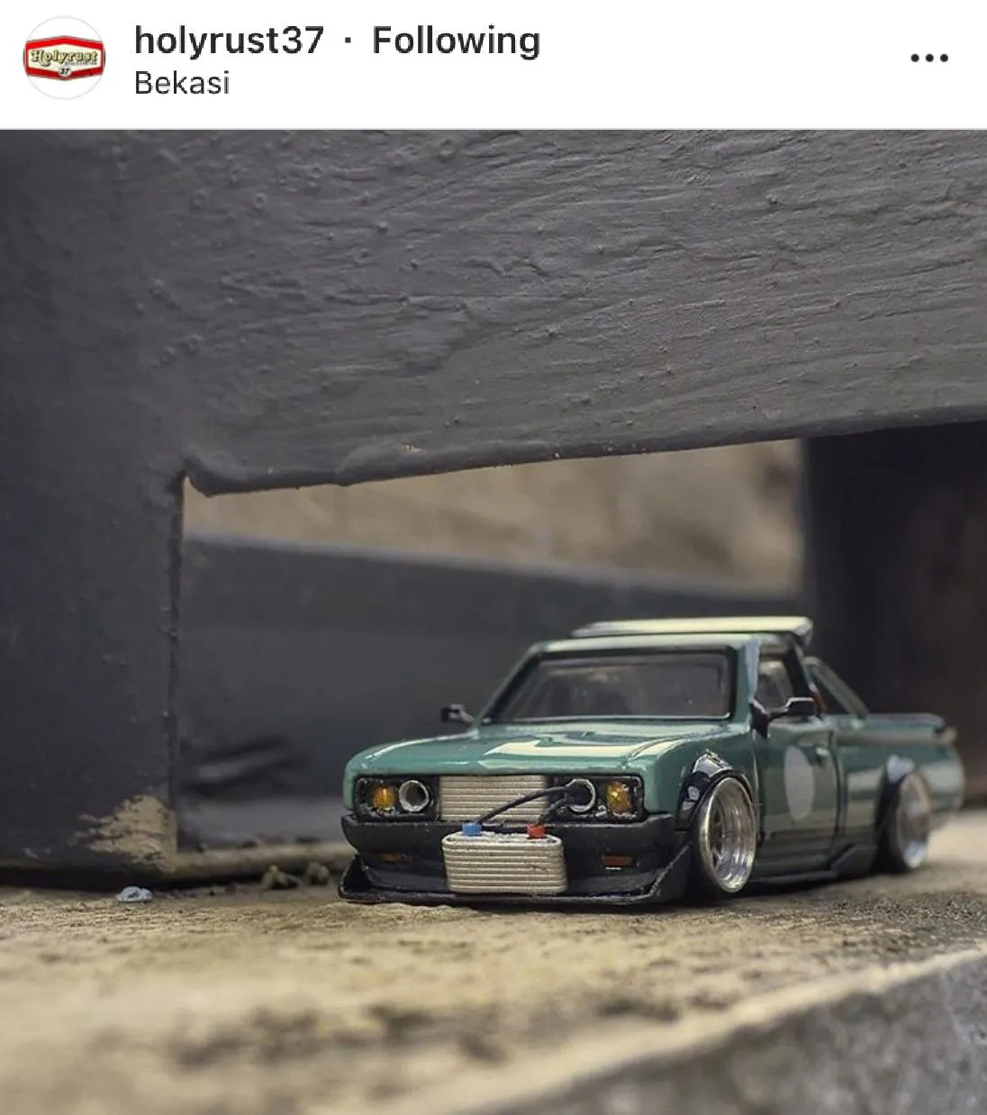 44974 diecast details closeup