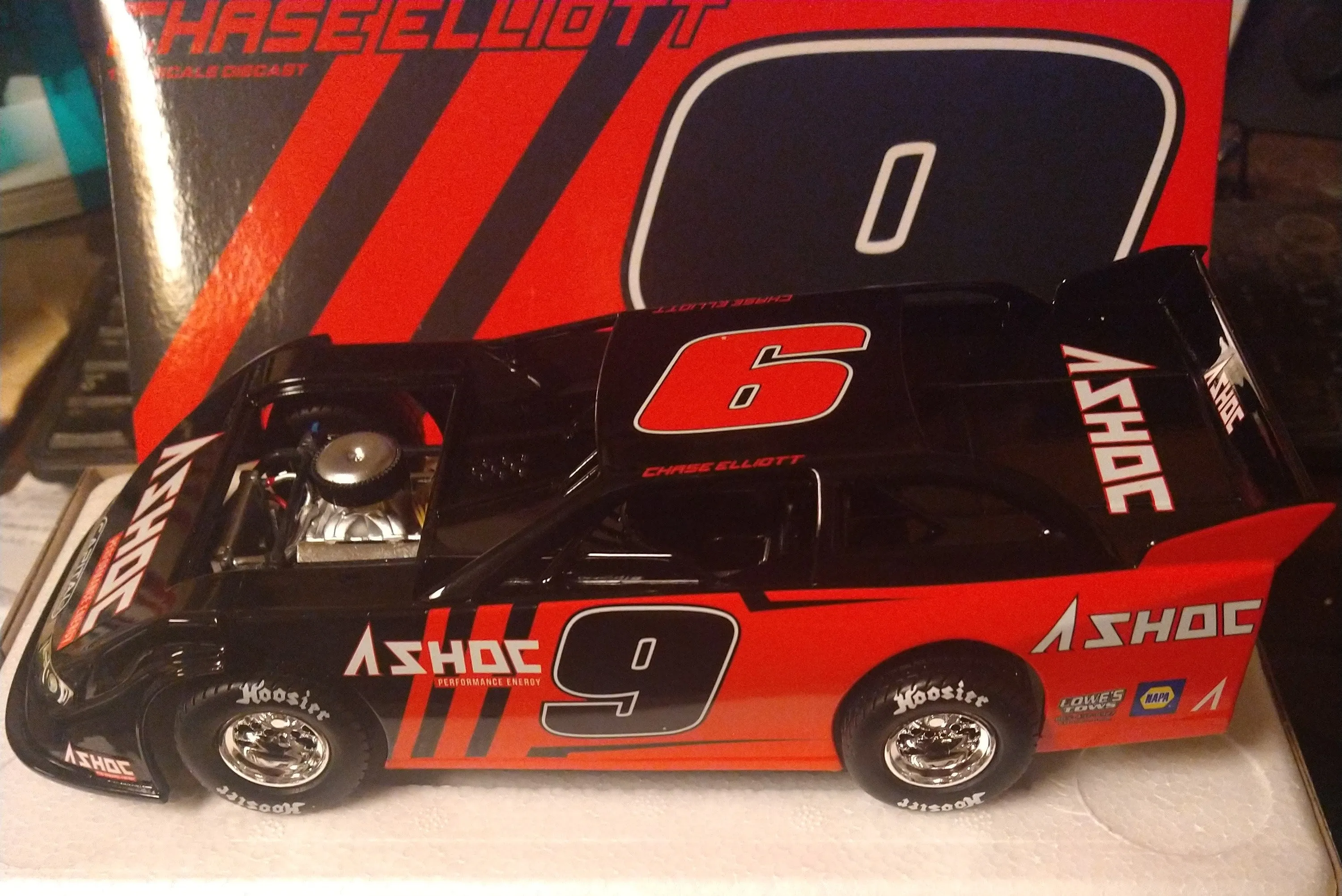 44999 diecast model close up