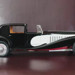 /img/45017-bugatti-royale-diecast-display.webp