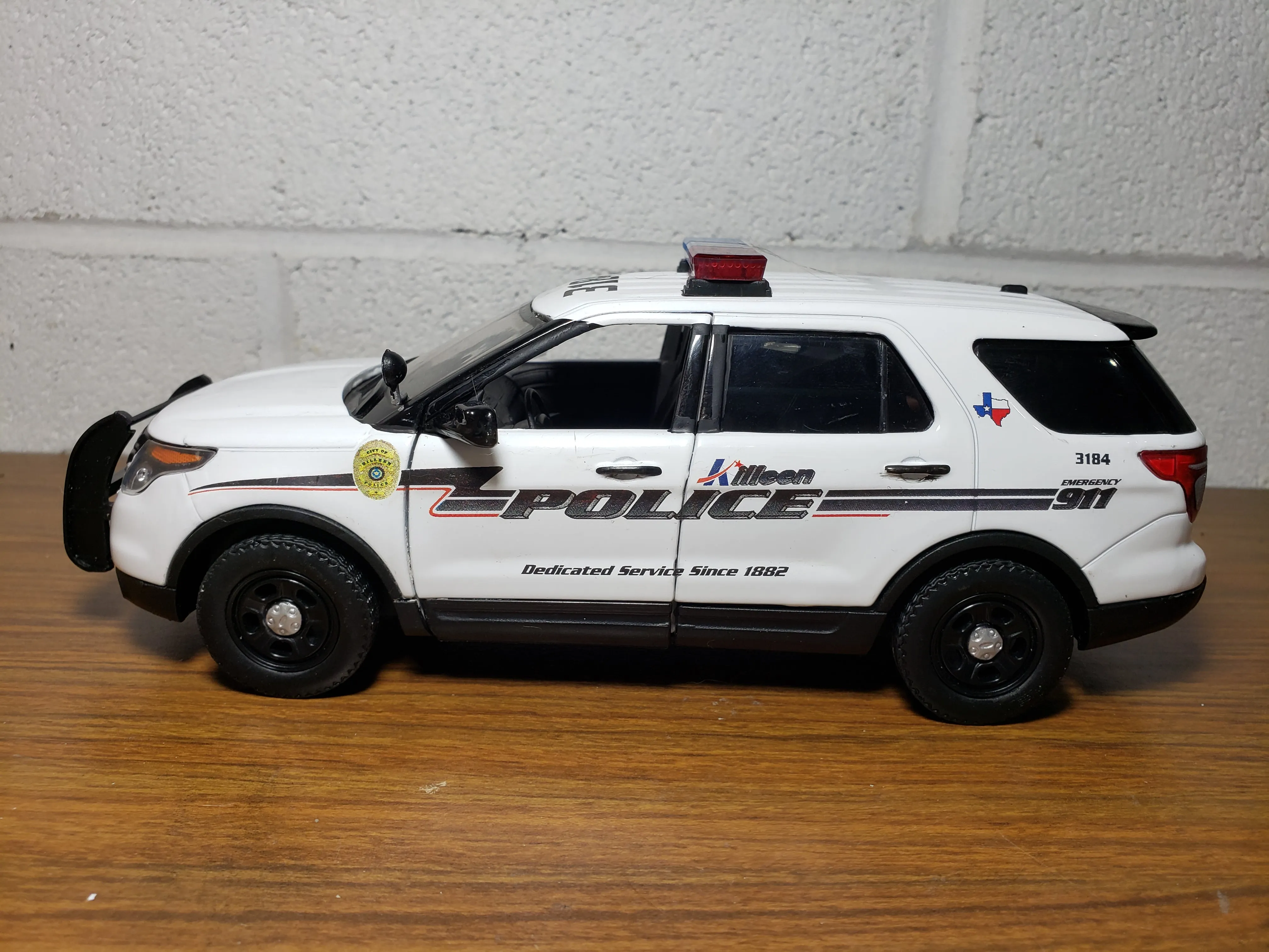 45032 diecast car scale