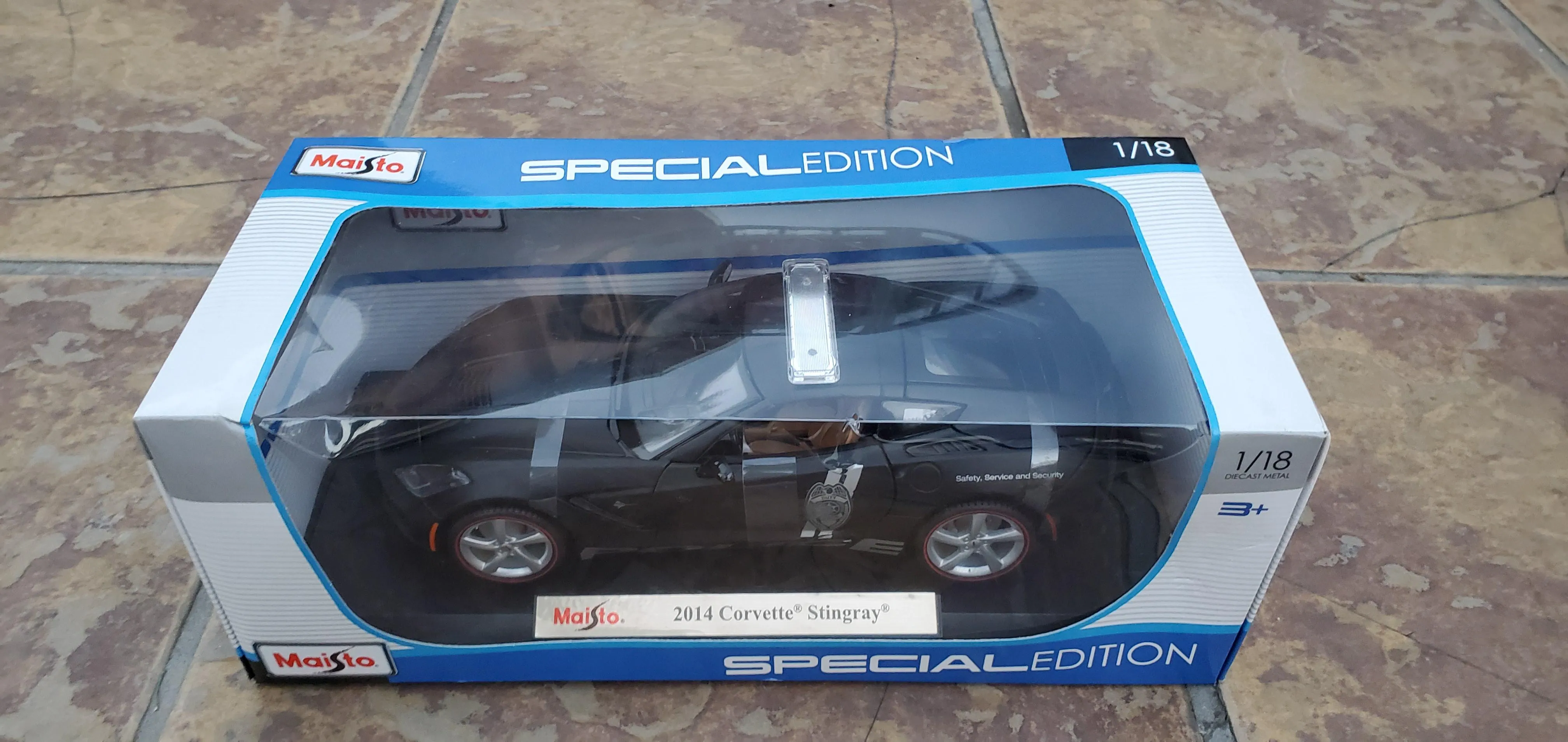 /img/45052-diecast-car-auction.webp
