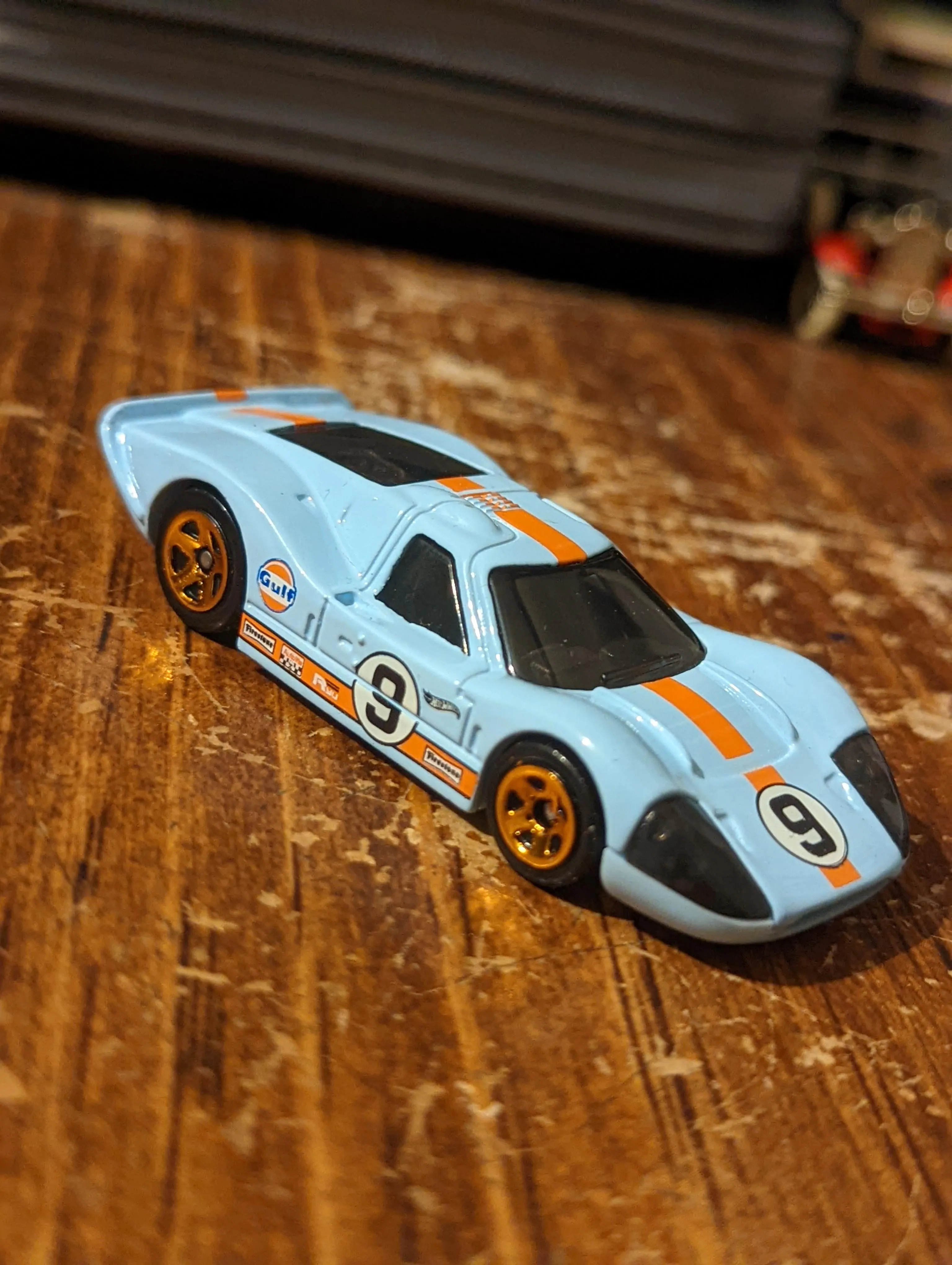 /img/45056-diecast-car-collection.webp