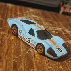 /img/45056-diecast-car-collection.webp