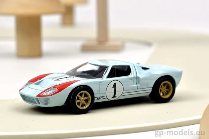 45056 ford gt40 mk4 diecast