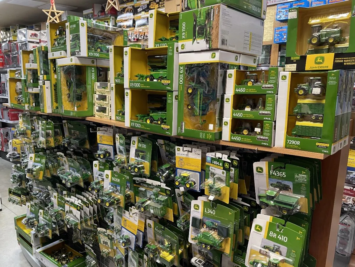 45058 diecast toys collector group