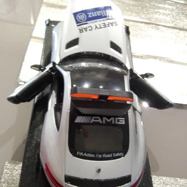 45069 diecast f1 safety car detail