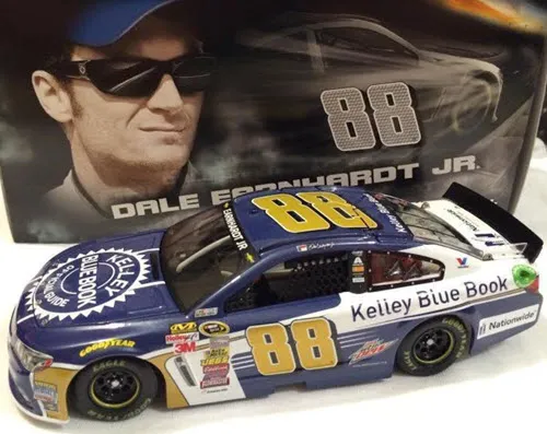 45081 kelley blue book logo