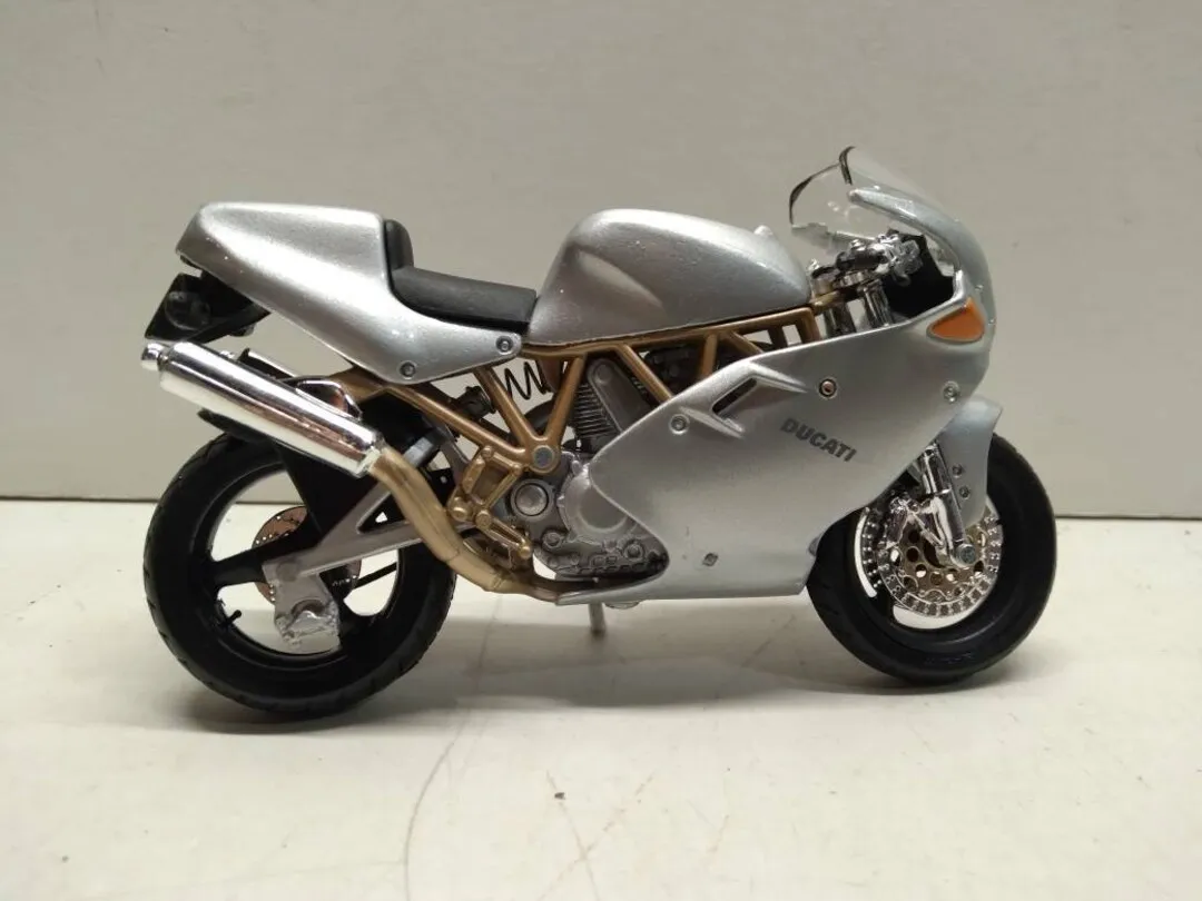 45086 maisto yamaha yzf r1