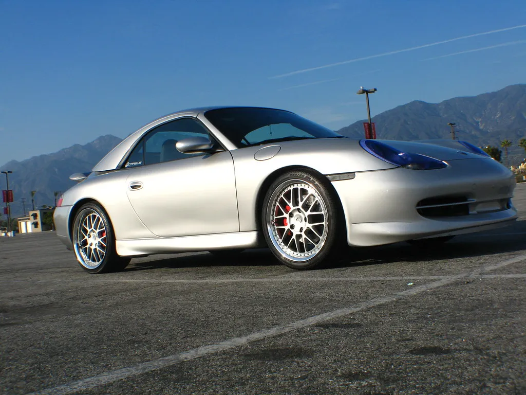 45125 996 diecast model targa